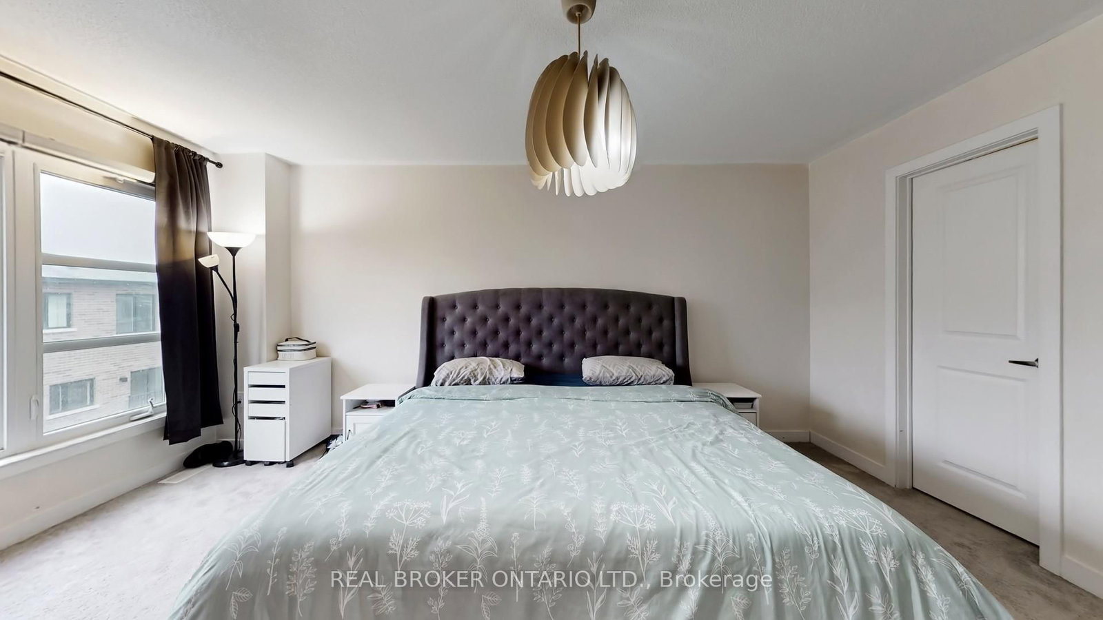 Townhouse for sale at 2508 Castlegate Crossing, Pickering, Ontario, L1X 0H8 - Duffin Heights - MLS: E12877214