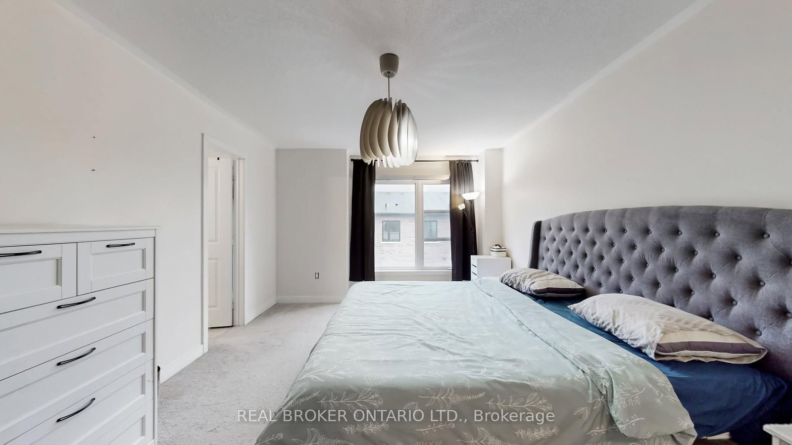 Townhouse for sale at 2508 Castlegate Crossing, Pickering, Ontario, L1X 0H8 - Duffin Heights - MLS: E12877214