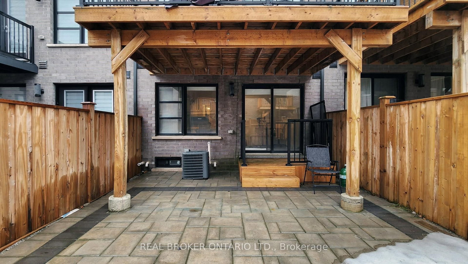 Townhouse for sale at 2508 Castlegate Crossing, Pickering, Ontario, L1X 0H8 - Duffin Heights - MLS: E12877214