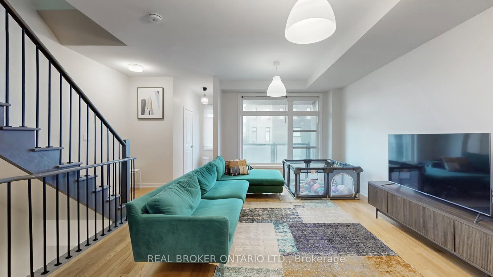 Townhouse for sale at 2508 Castlegate Crossing, Pickering, Ontario, L1X 0H8 - Duffin Heights - MLS: E12877214