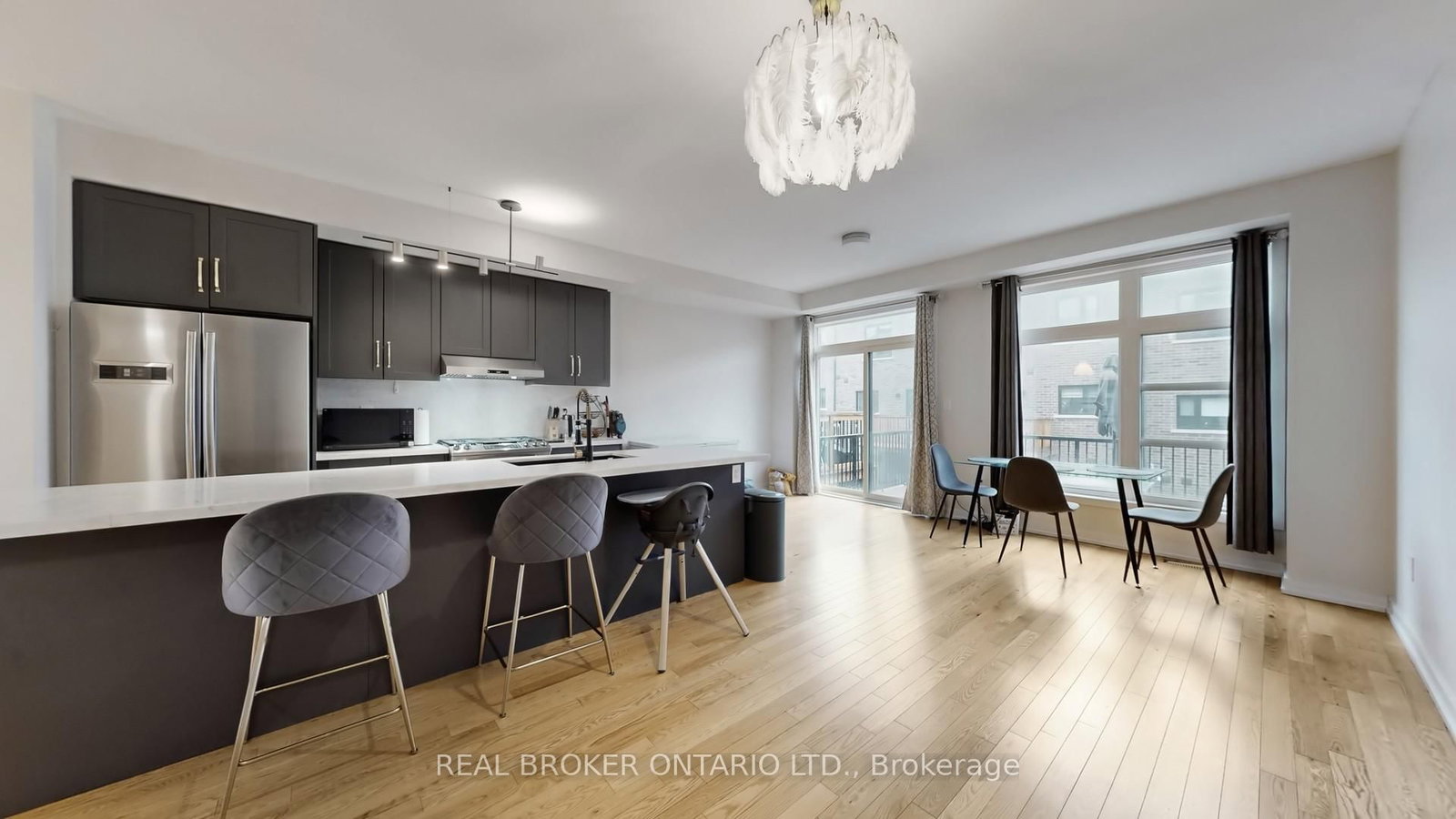 Townhouse for sale at 2508 Castlegate Crossing, Pickering, Ontario, L1X 0H8 - Duffin Heights - MLS: E12877214