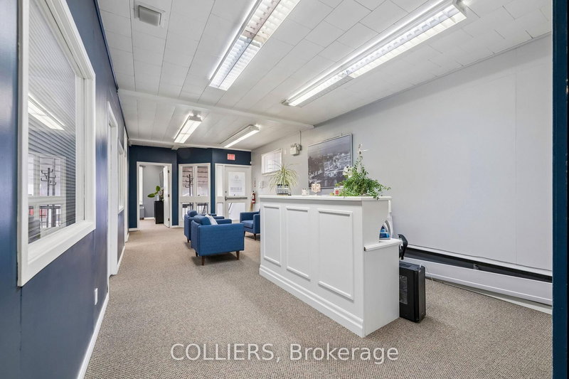 Upper Level - 140 Queen St, Clarington, L1C 1M9 | Image 2