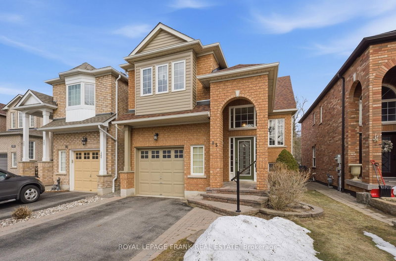 85 Gateway Crt E, Whitby, L1R 3M8 | Image 2