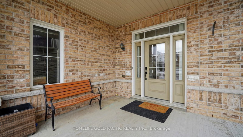 176 Glenabbey Dr, Clarington, L1E 0C4 | Image 2