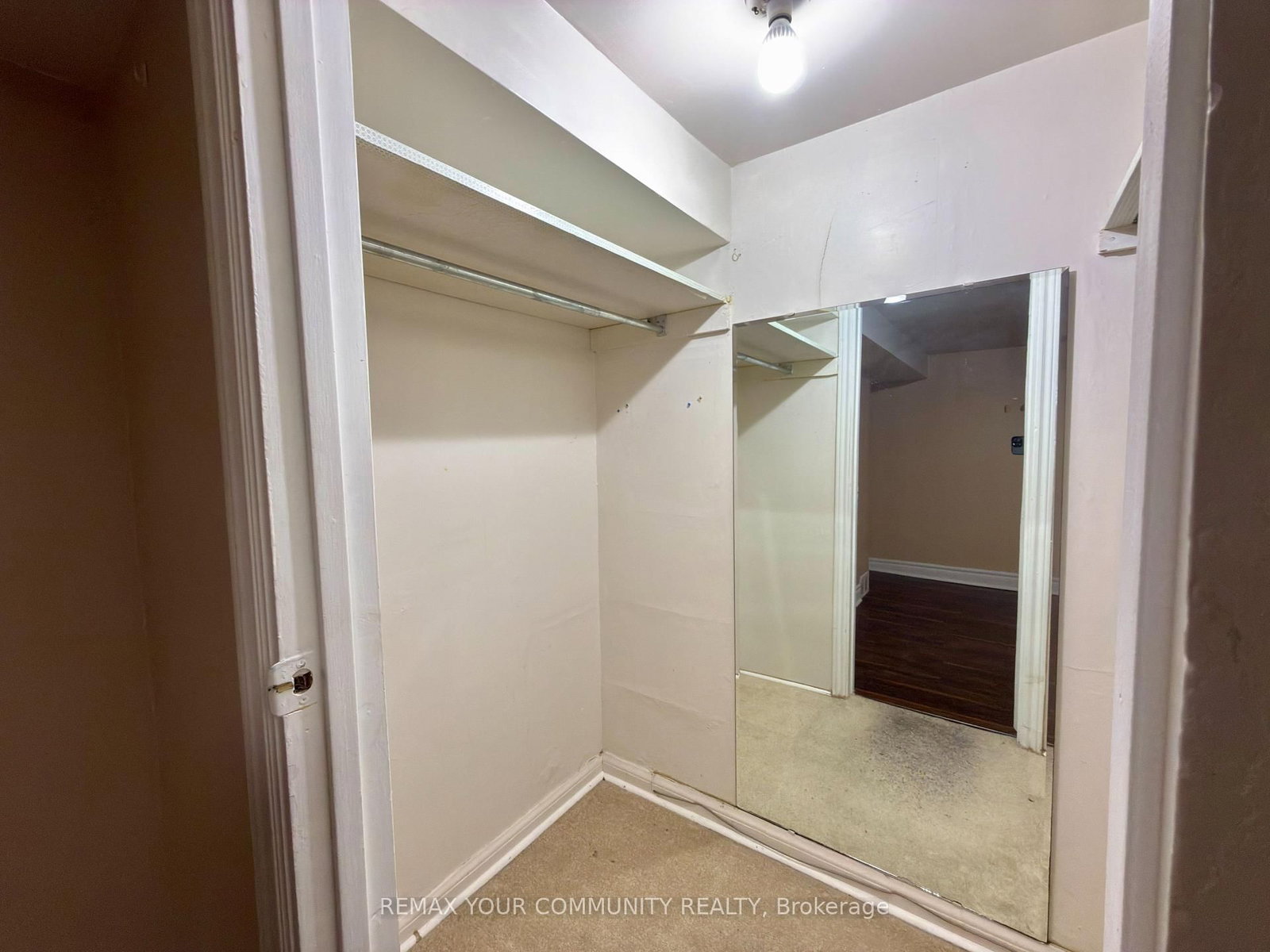 Detached House for lease at Lower-86 Lesmount Avenue, Toronto, Ontario, M4J 3V9 - East York - MLS: E12878014