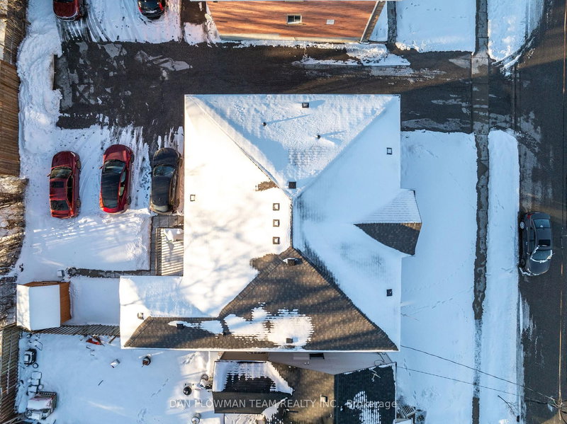 180 Nassau St, Oshawa, L1J 4A5 | Image 2