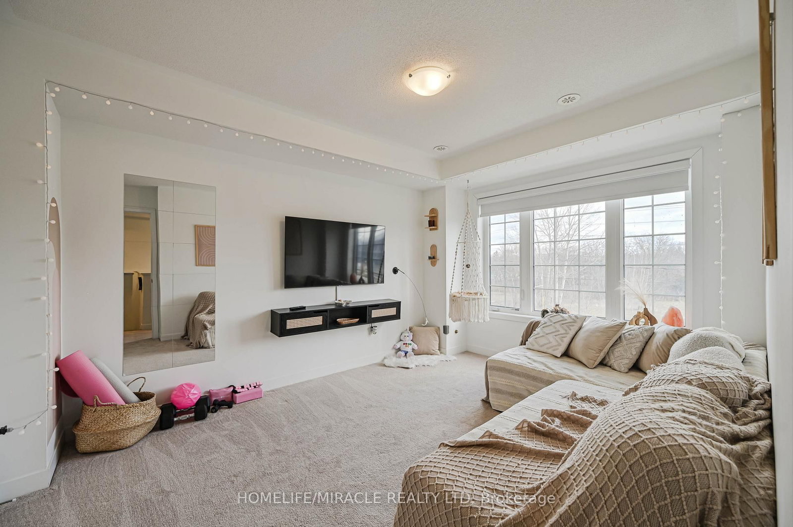 17 Selfridge Way - Photo 18