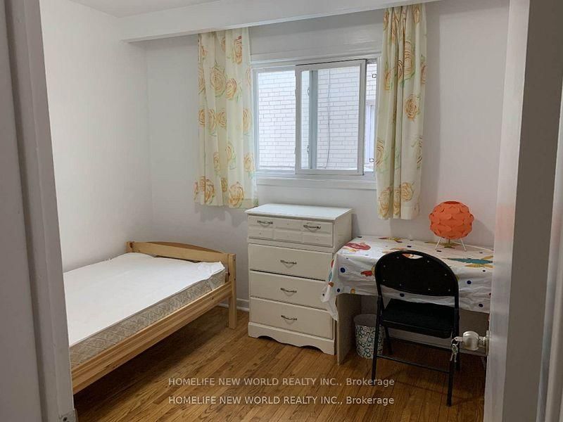 main - 39 Hepscott Terr, Toronto, M1W 1C9 | Image 2