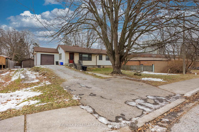 1911 Glenview Rd, Pickering, L1V 1W9 | Image 2