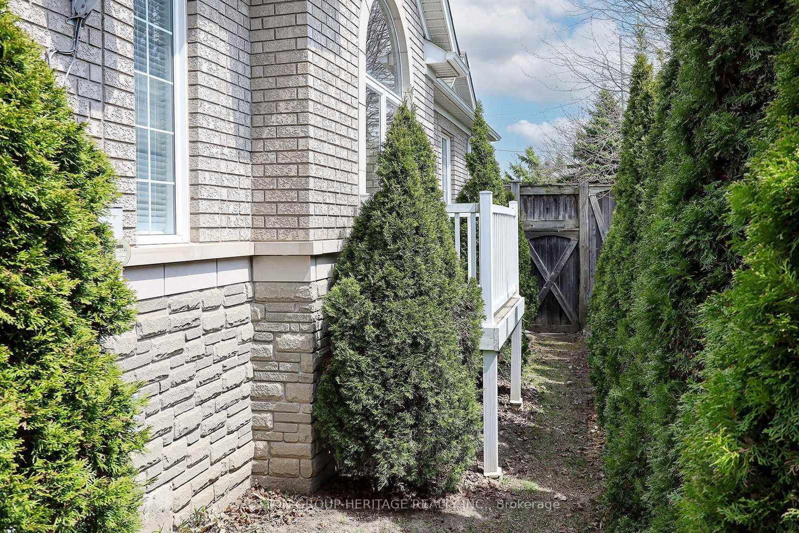 Detached House for sale at 57 Kimberly Drive, Whitby, Ontario, L1M 1K5 - Brooklin - MLS: E12880964