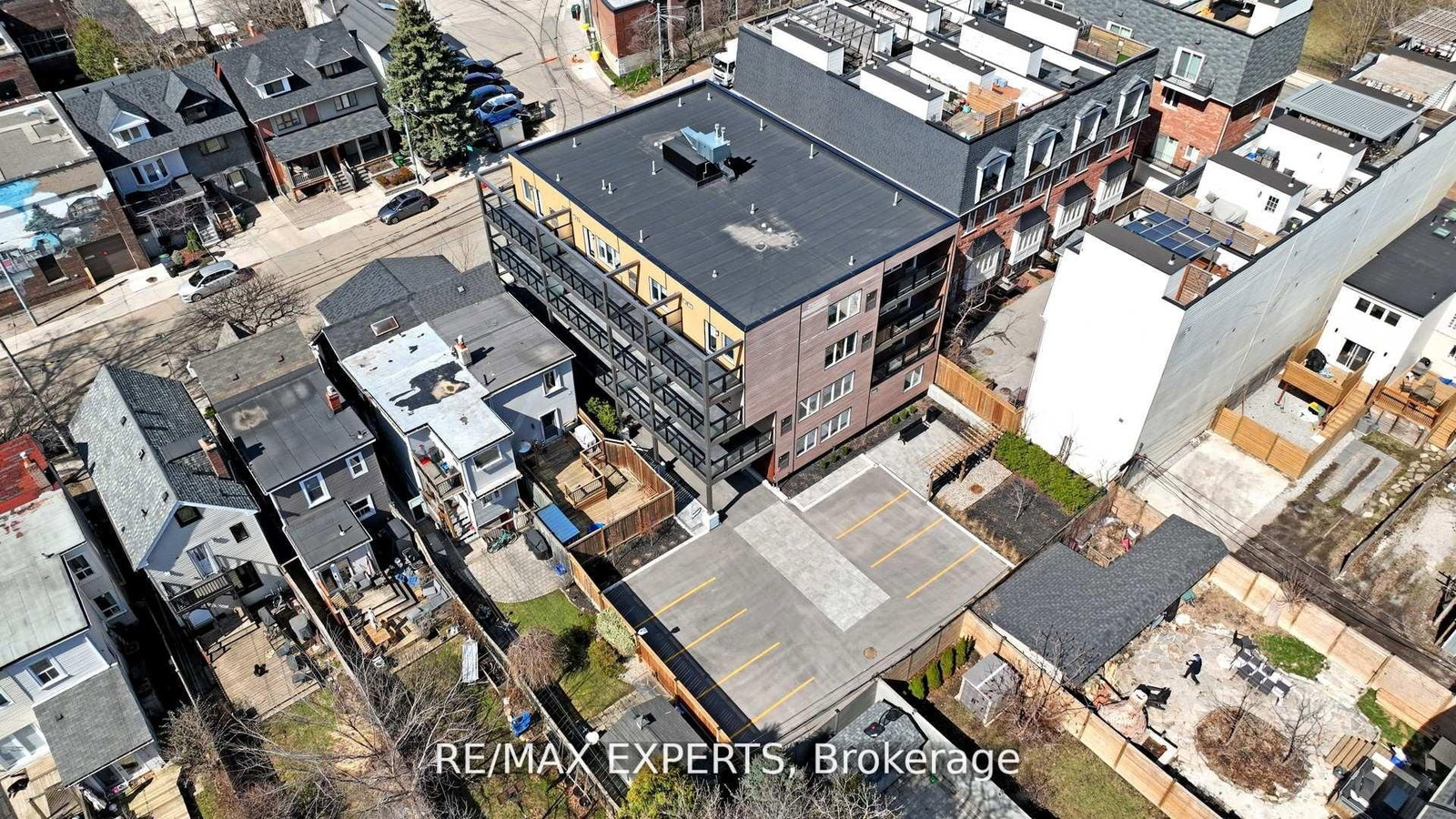 45 Connaught Avenue • #104 • Toronto, ON photo 27