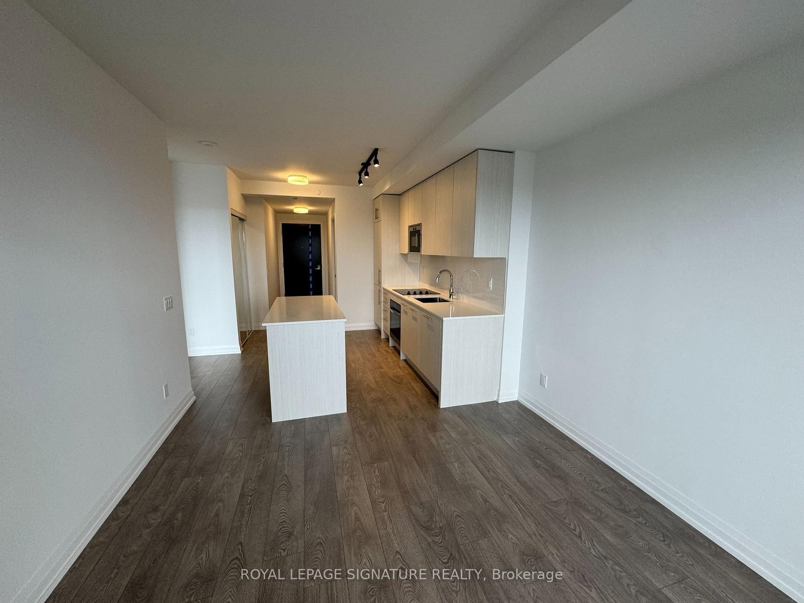 Condo for lease at 2711-286 Main Street, Toronto, Ontario, M4C 0B3 - East End-Danforth - MLS: E12882846