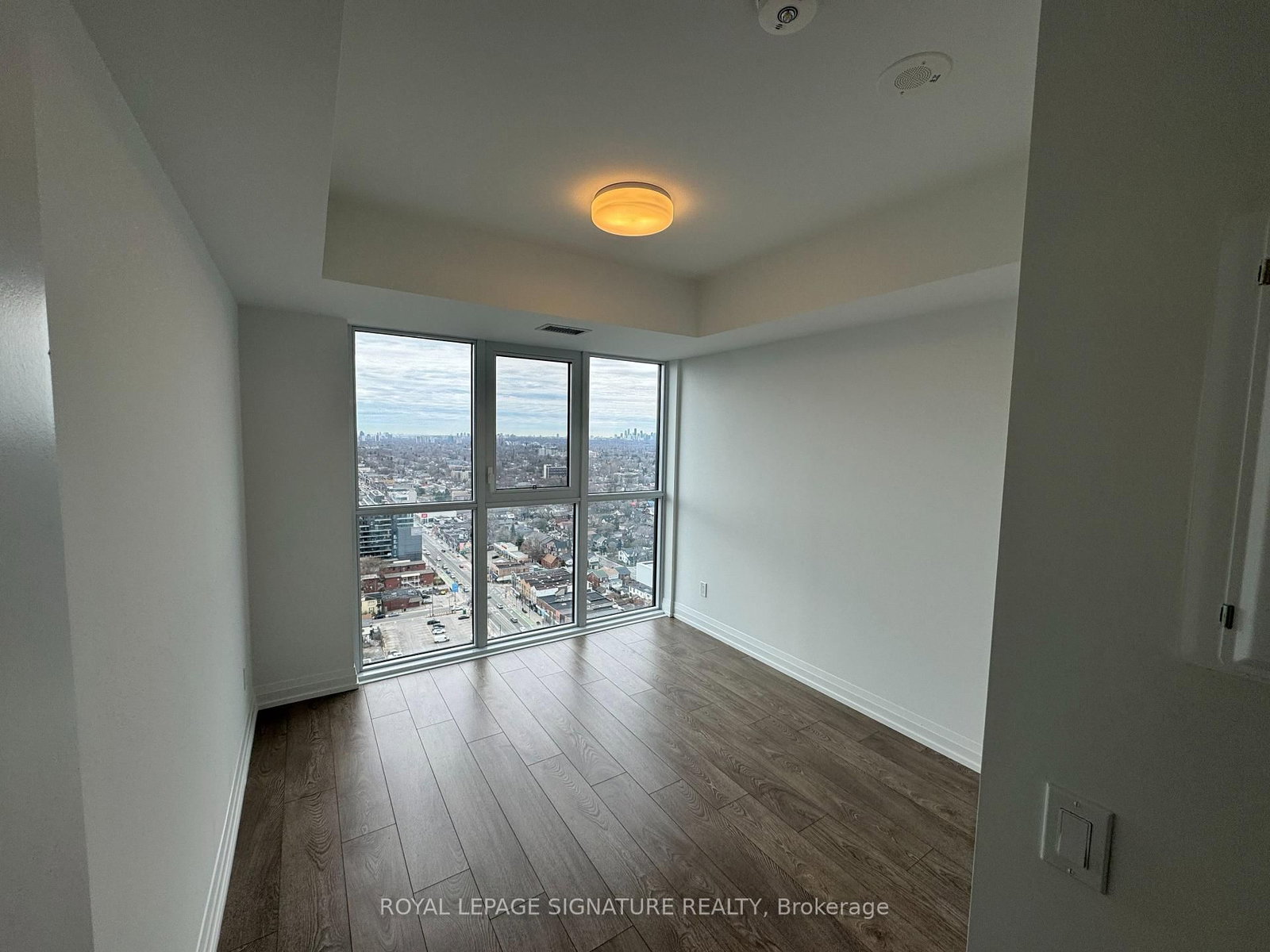 Condo for lease at 2711-286 Main Street, Toronto, Ontario, M4C 0B3 - East End-Danforth - MLS: E12882846