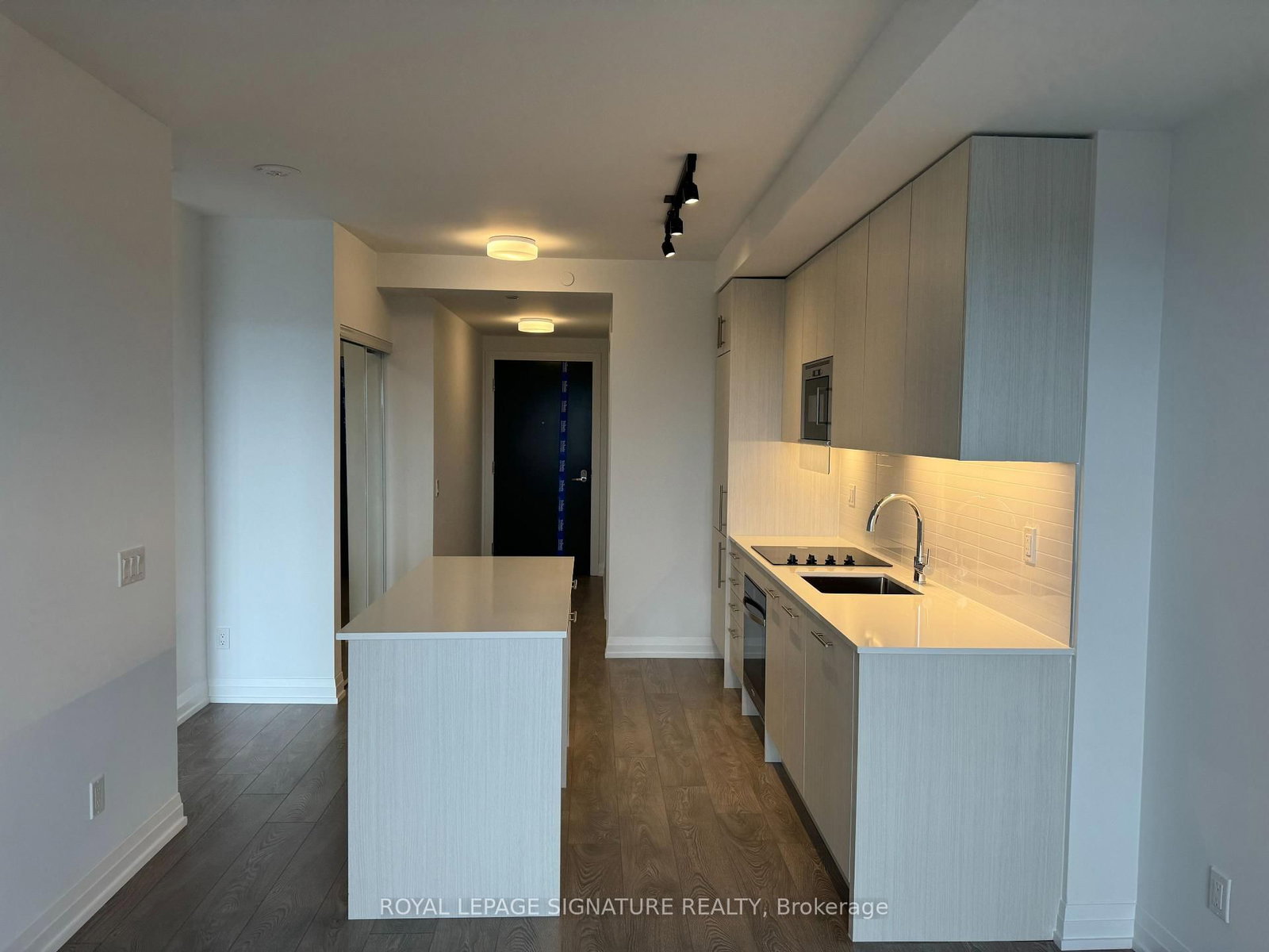 Condo for lease at 2711-286 Main Street, Toronto, Ontario, M4C 0B3 - East End-Danforth - MLS: E12882846