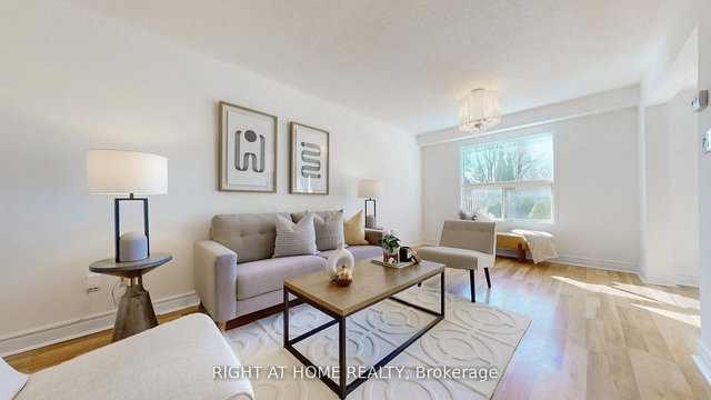 112 Creekwood Crescent