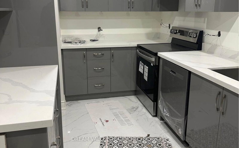 Apartment / Unit # Main - 12 Chandler Dr, Toronto, M1G 1Z2 | Image 2