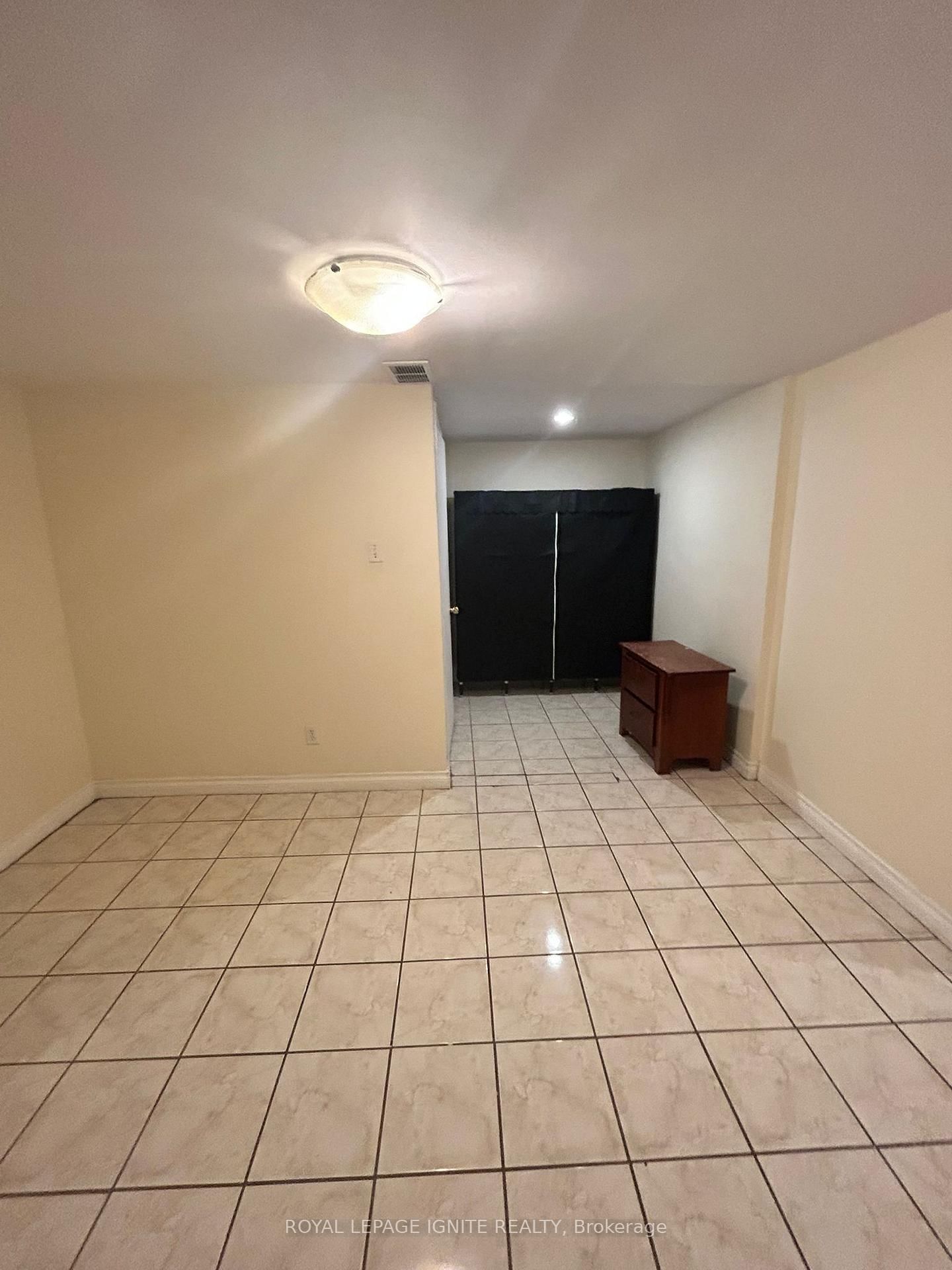 Detached House for lease at Lower-200 Phyllis Avenue, Toronto, Ontario, M1M 1Z1 - Cliffcrest - MLS: E12883680