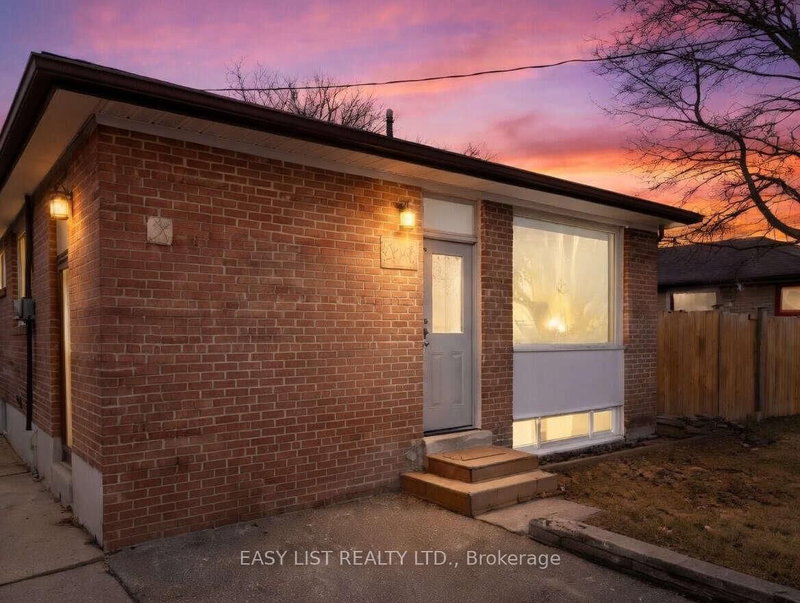 1003 Wardman Cres, Whitby, L1N 3H1 | Image 2