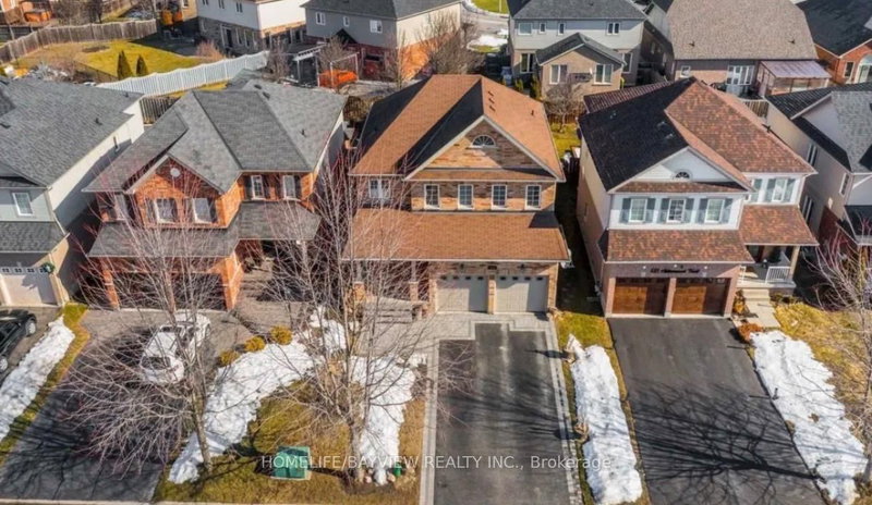 629 Autumnwood Tr, Oshawa, L1K 3A9 | Image 2