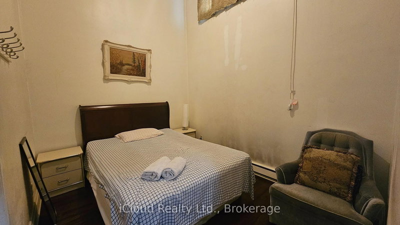 A - 1847 LAWRENCE Ave E, Toronto, M1R 2Y3 | Image 3