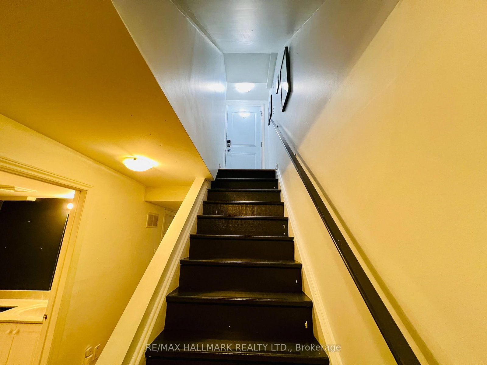 38 Norwood Terrace, Unit Lower - Photo 15