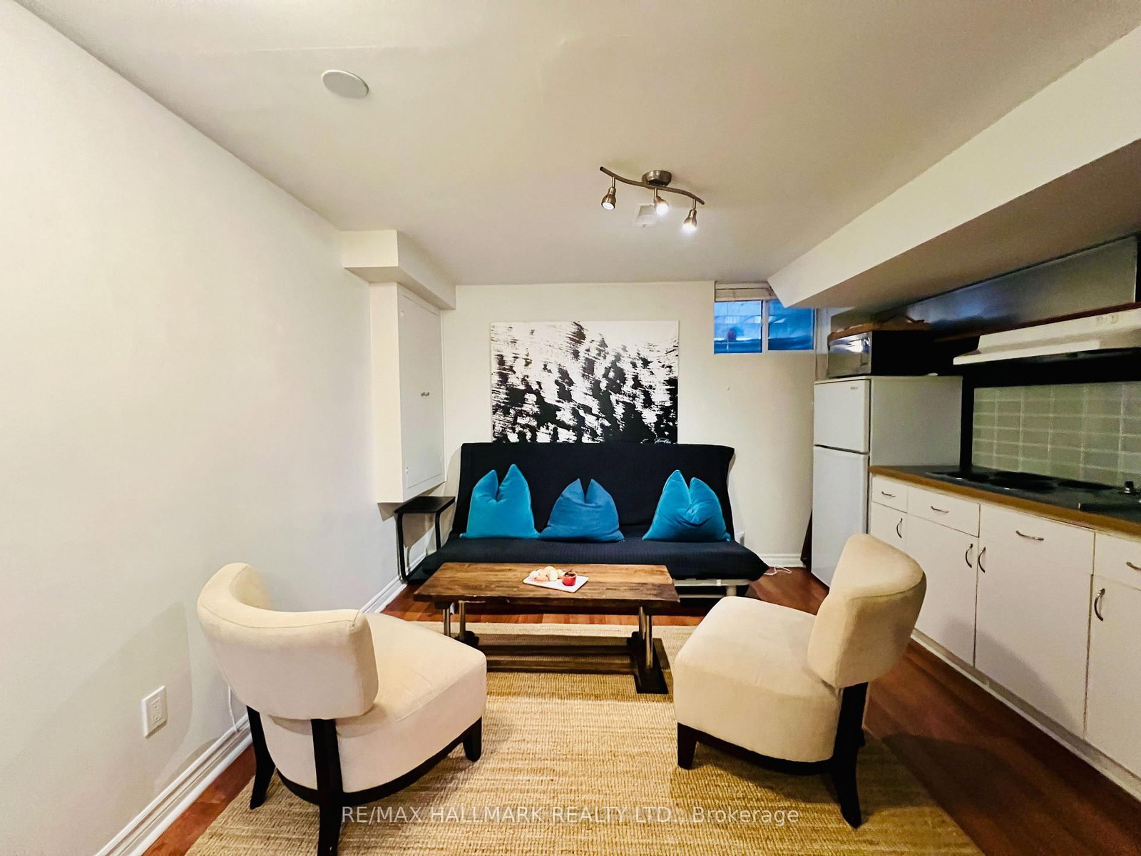 38 Norwood Terrace, Unit Lower - Photo 3