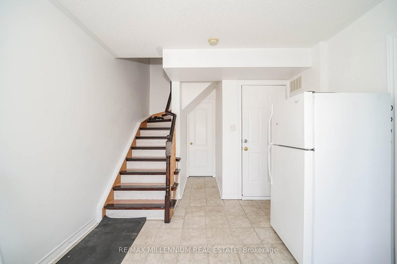 16 Boone Lane, Ajax, L1S 7S3 | Image 2