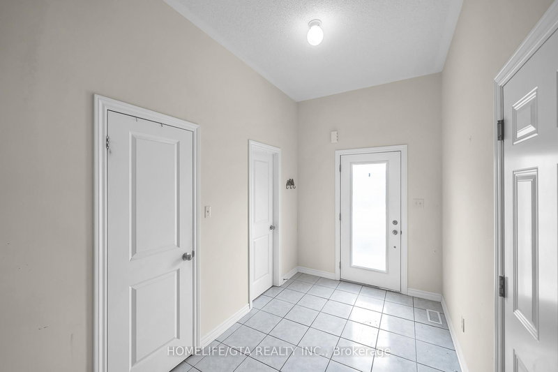 1112 Cameo St, Pickering, L1X 2R2 | Image 3