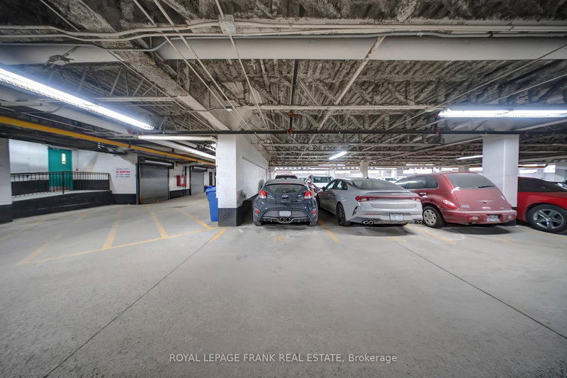 306 - 44 Bond St W, Oshawa, L1G 6R2 | Image 3