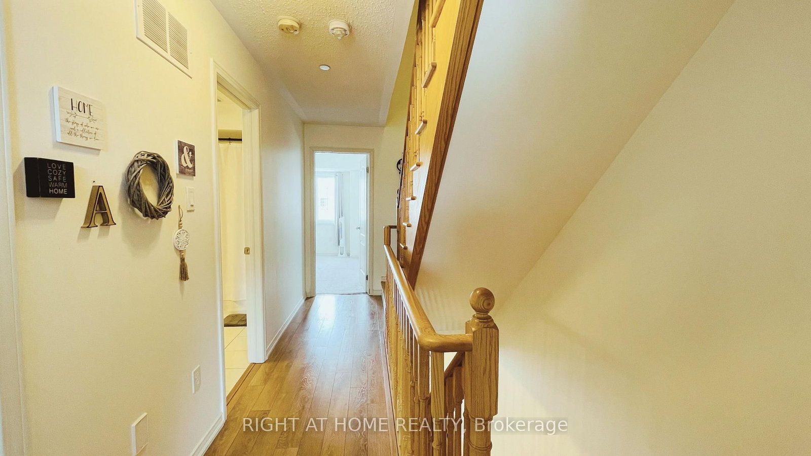 Townhouse for sale at 2372 Chevron Prince Path, Oshawa, Ontario, L1L 0K9 - Windfields - MLS: E12885524