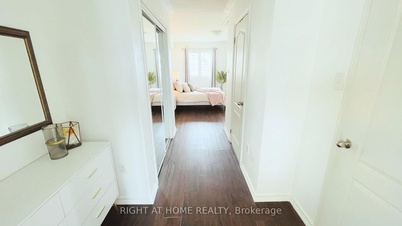 Townhouse for sale at 2372 Chevron Prince Path, Oshawa, Ontario, L1L 0K9 - Windfields - MLS: E12885524