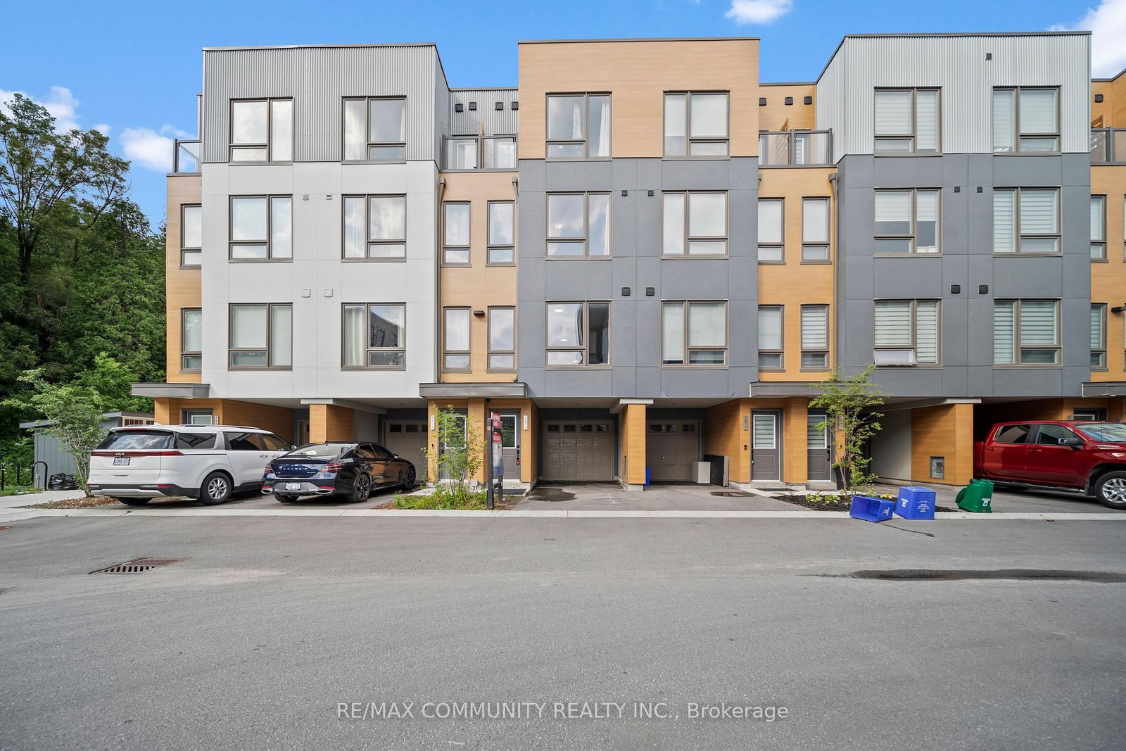 1672 Pleasure Valley Path N