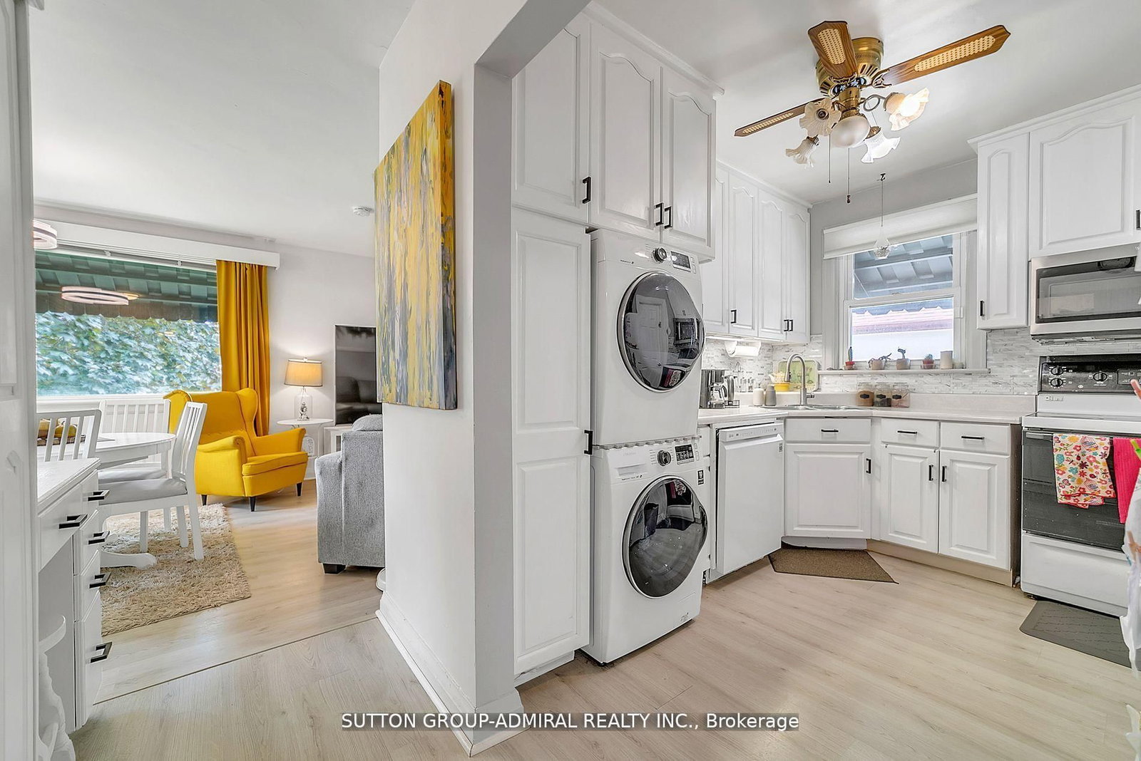 Detached House for sale at 212 St. Peter Street, Whitby, Ontario, L1N 1J3 - Downtown Whitby - MLS: E12885812