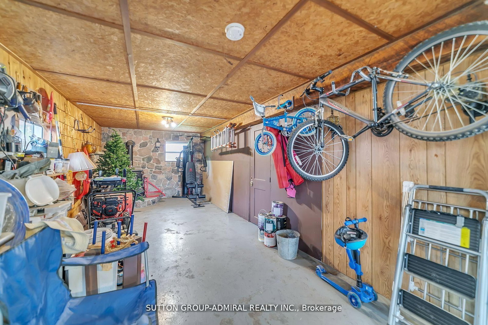 Detached House for sale at 212 St. Peter Street, Whitby, Ontario, L1N 1J3 - Downtown Whitby - MLS: E12885812