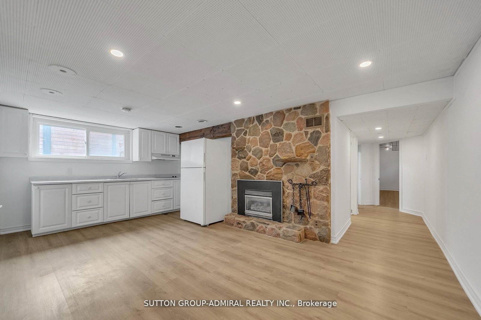 Detached House for sale at 212 St. Peter Street, Whitby, Ontario, L1N 1J3 - Downtown Whitby - MLS: E12885812