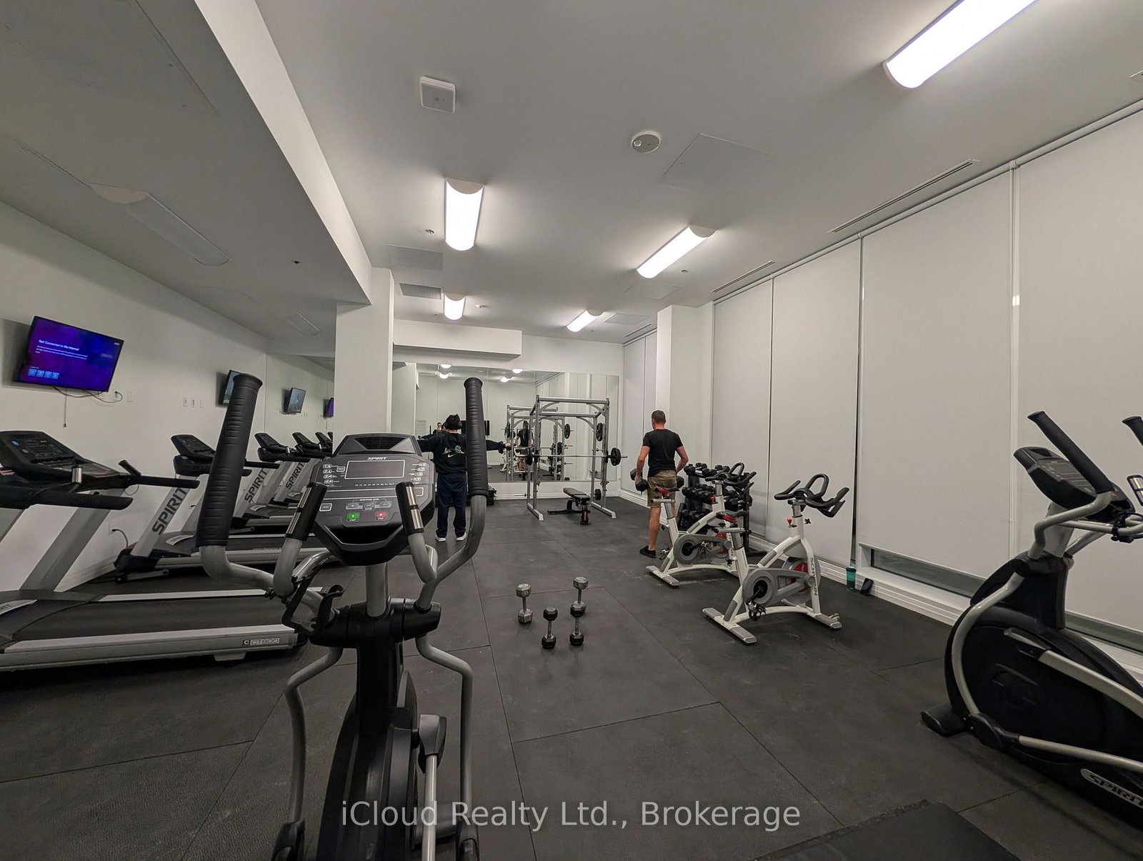 1900 Simcoe Street N, Unit 518 - Photo 16