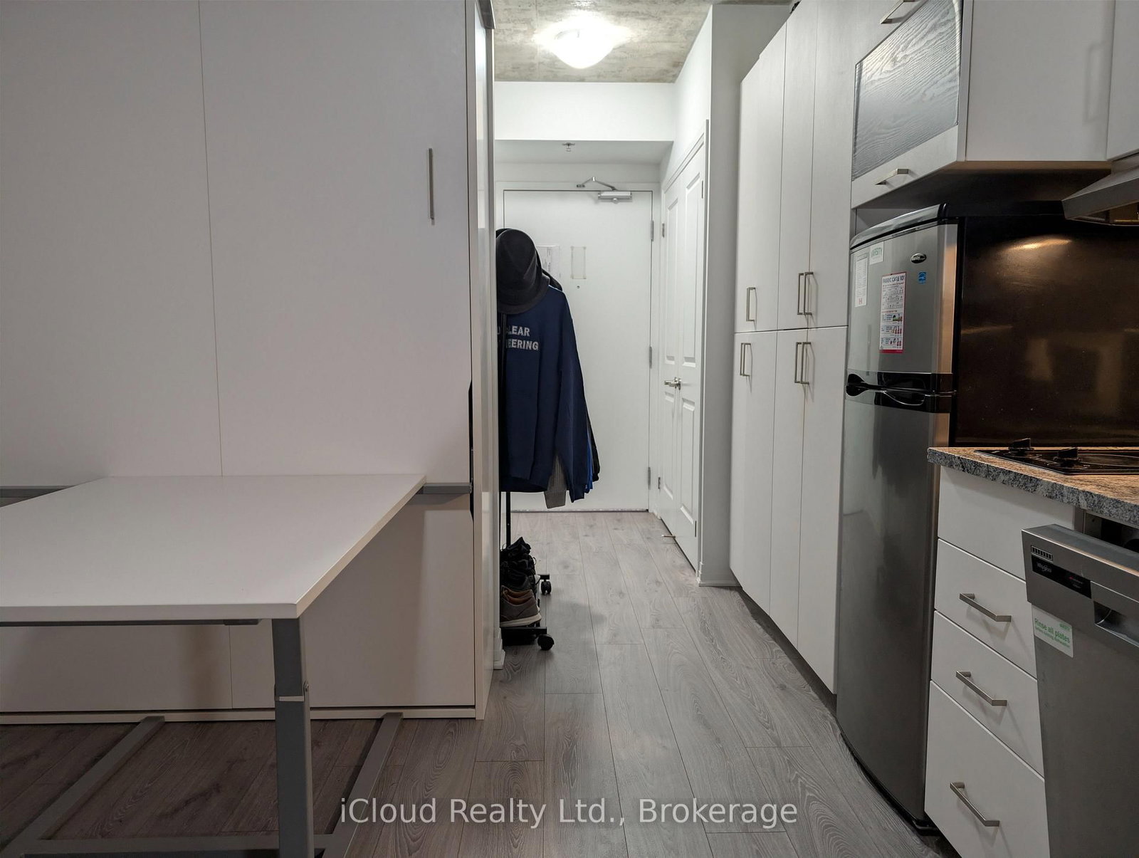 1900 Simcoe Street N, Unit 518 - Photo 6