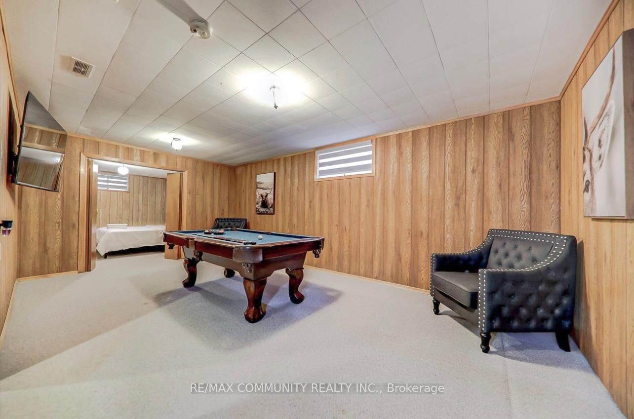 992 Church Street N - Photo 21