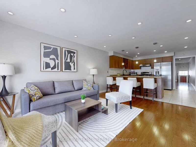 49 Wilkes Cres, Toronto, M1L 0B4 | Image 3