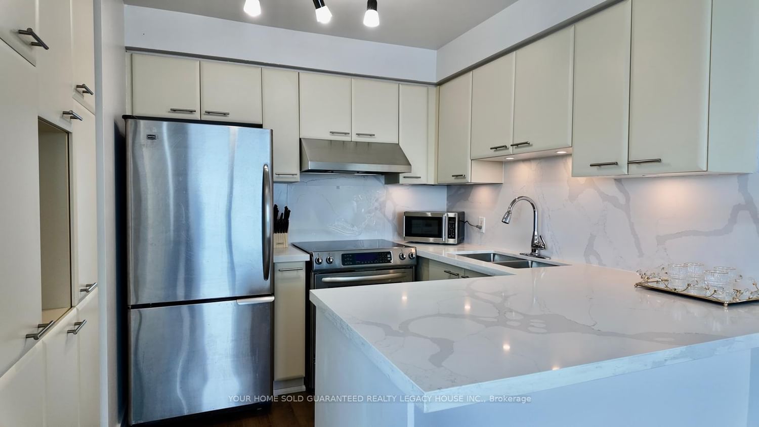 Condo for lease at 3310-36 Lee Centre Drive, Toronto, Ontario, M1H 3K2 - Woburn - MLS: E12889368