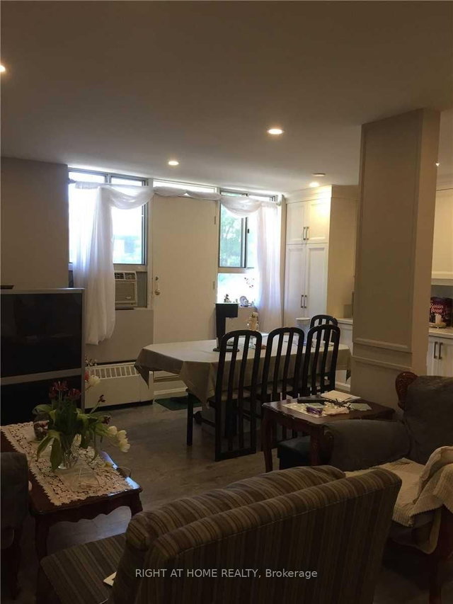 208 - 100 Dundalk Drive