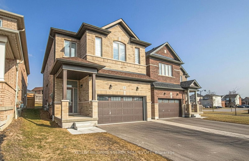 23 Holman Crt, Whitby, L1P 1W9 | Image 3