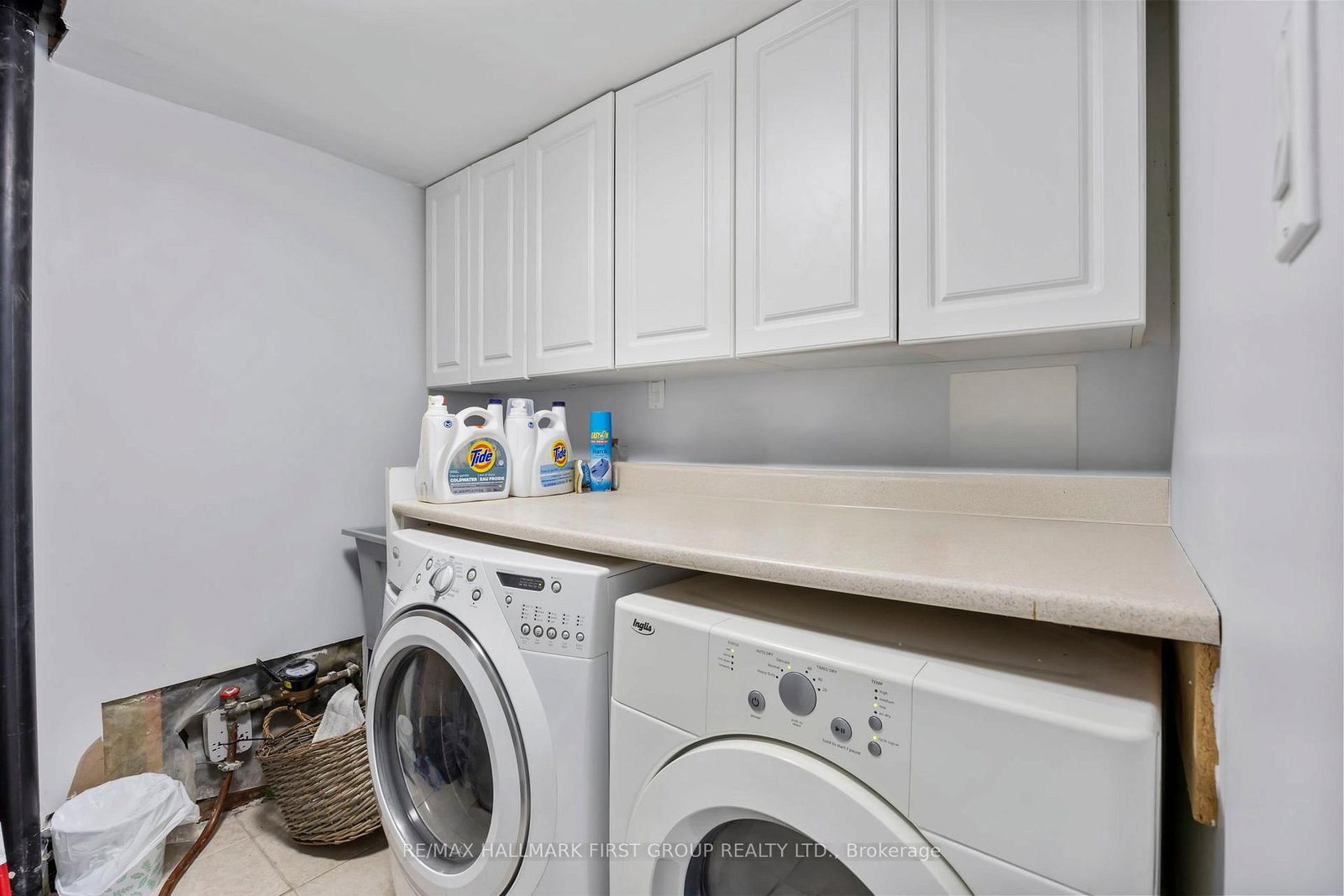 Detached House for sale at 1994 FAIRPORT Road, Pickering, Ontario, L1V 1T6 - Dunbarton - MLS: E12890598