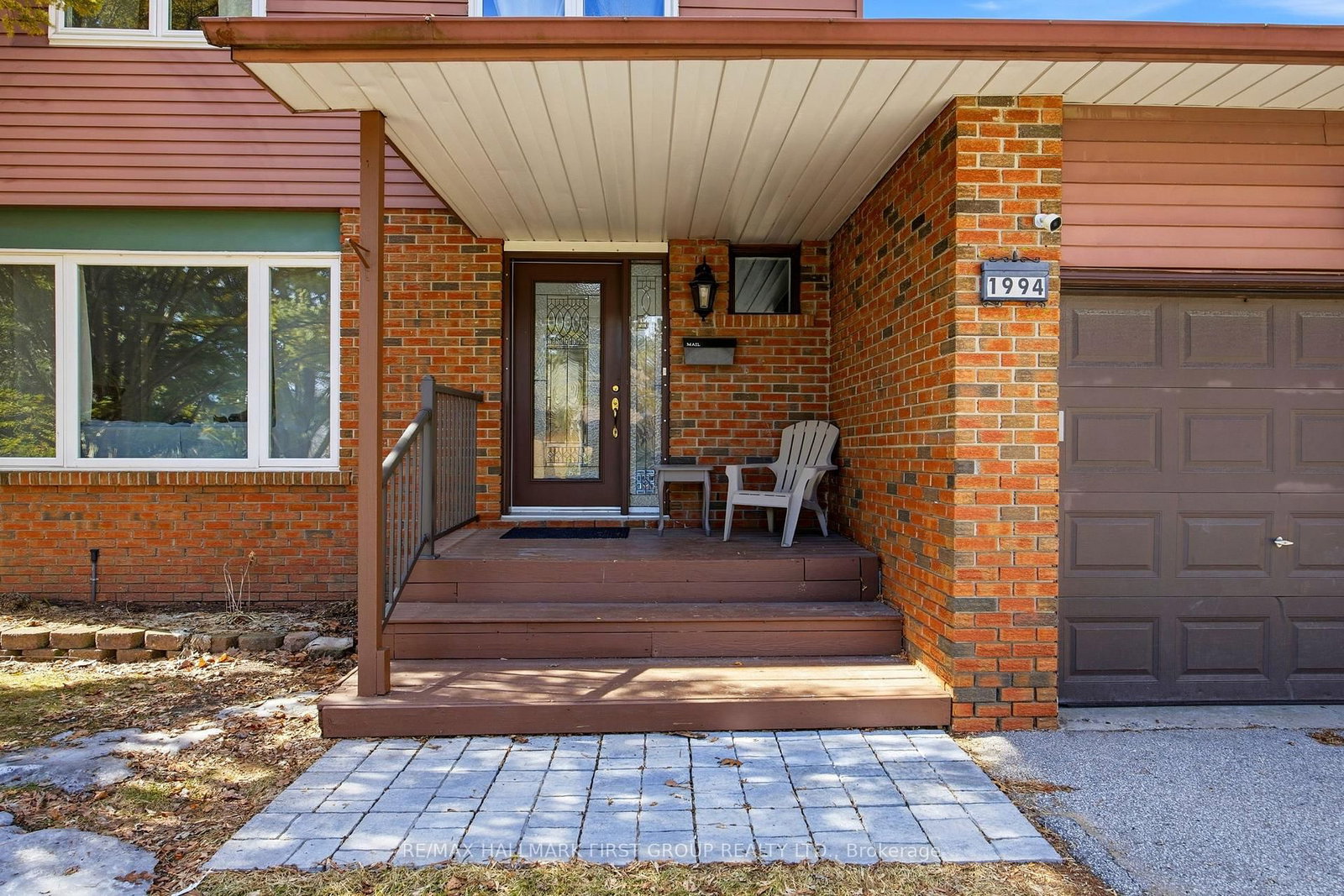 Detached House for sale at 1994 FAIRPORT Road, Pickering, Ontario, L1V 1T6 - Dunbarton - MLS: E12890598