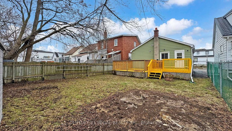 55 Montrave Avenue