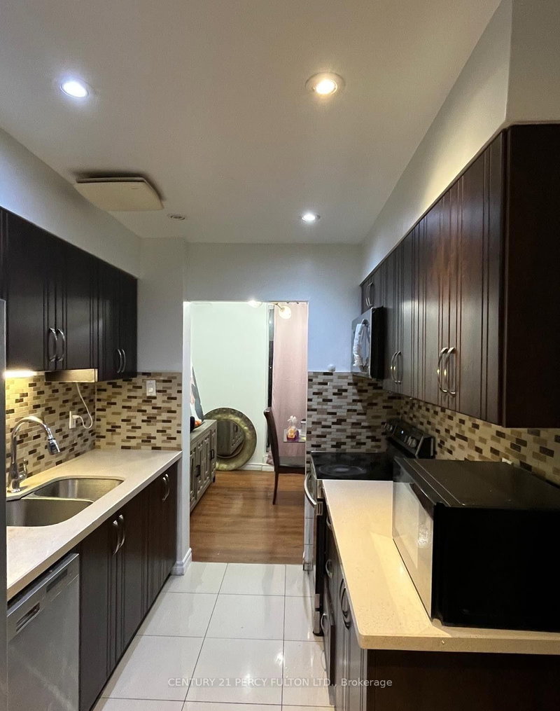 1712 - 301 Prudential Dr, Toronto, M1P 4V3 | Image 3