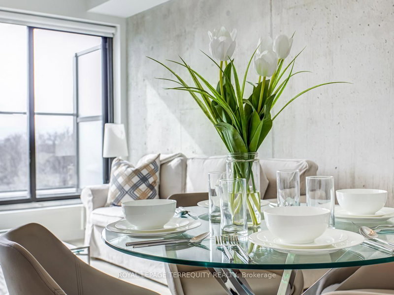 home for lease on PH 705-246 Logan Avenue