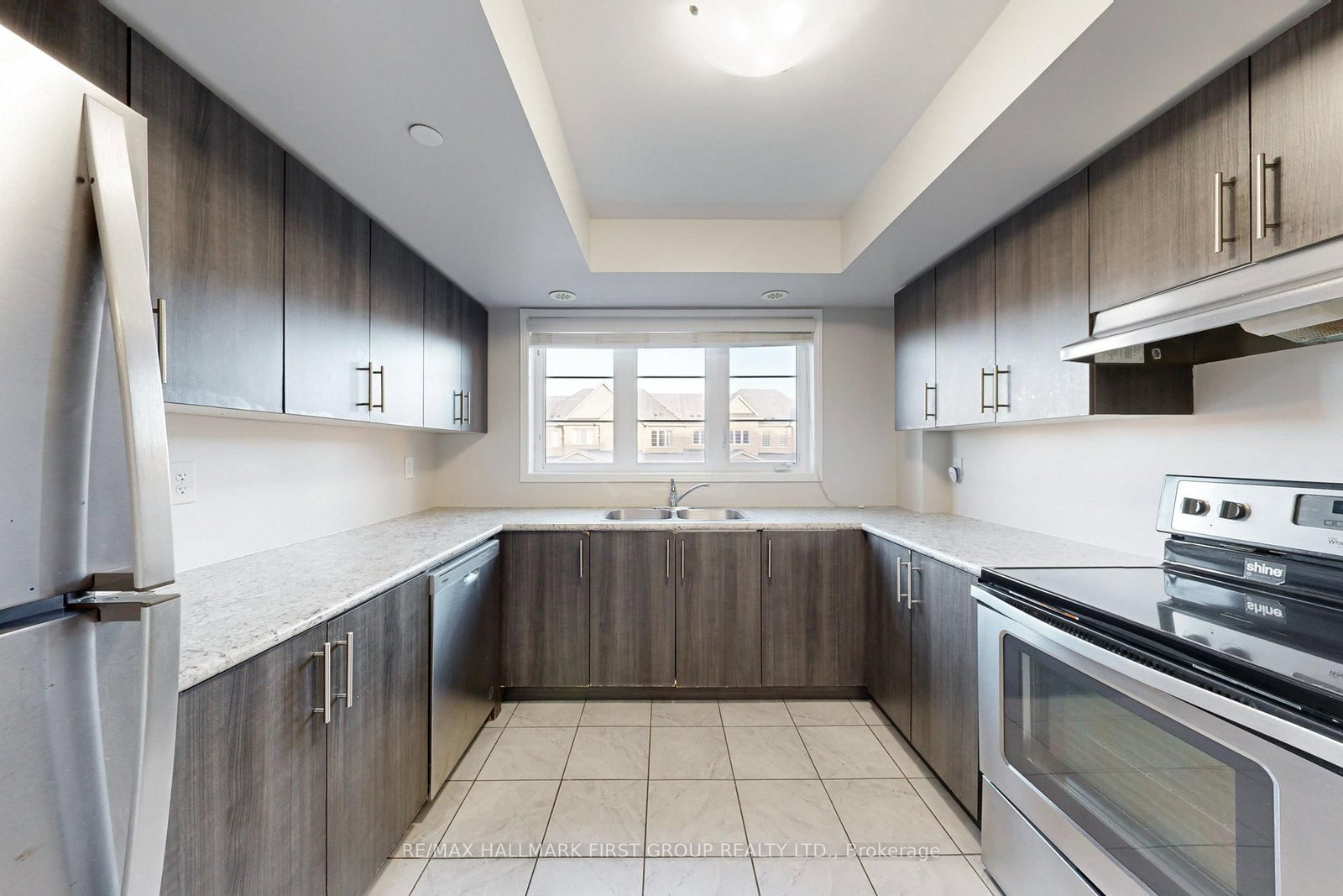 Townhouse for sale at 2532 Bromus Path, Oshawa, Ontario, L1L 0K7 - Windfields - MLS: E12891830