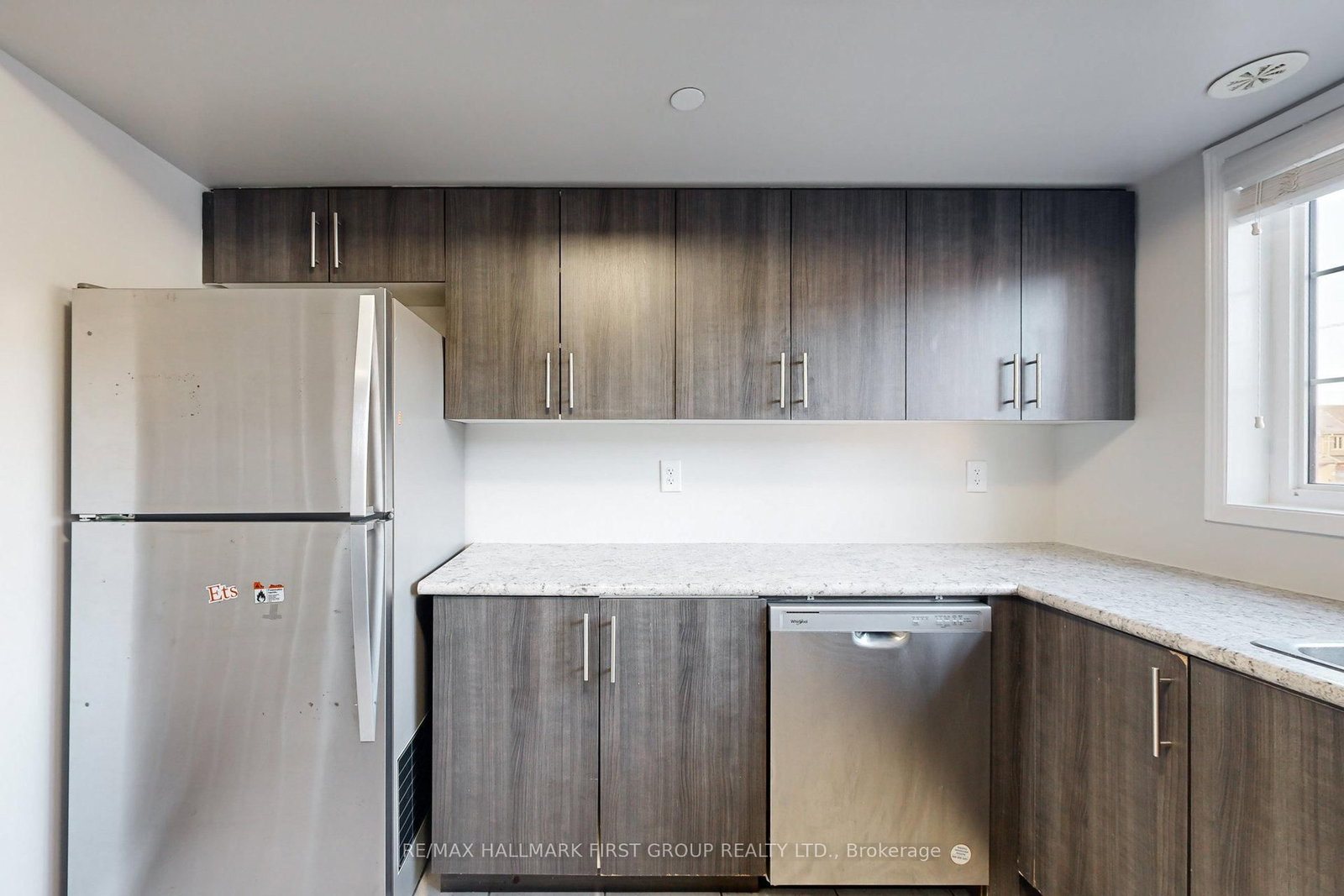 Townhouse for sale at 2532 Bromus Path, Oshawa, Ontario, L1L 0K7 - Windfields - MLS: E12891830