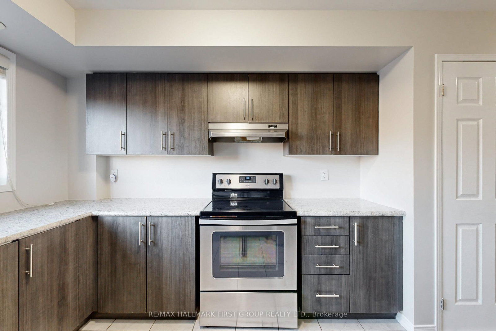 Townhouse for sale at 2532 Bromus Path, Oshawa, Ontario, L1L 0K7 - Windfields - MLS: E12891830